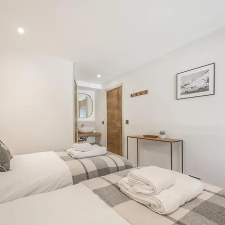 4 Bedroom With Access Les Gets