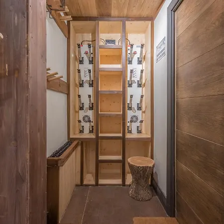 Apartment 4 Bedroom With Access Les Gets
