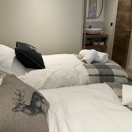 4 Bedroom With Access Les Gets