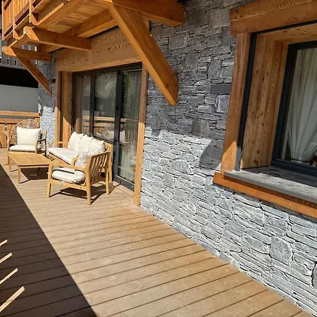 Апартаменты 4 Bedroom With Access Ле-Гет