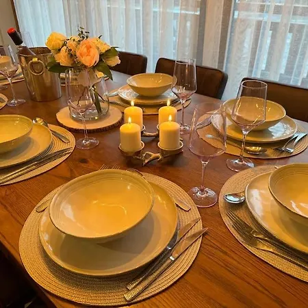 4 Bedroom With Access Ле-Гет